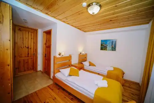 Alpenhaus Kazbegi & Restaurant - 40