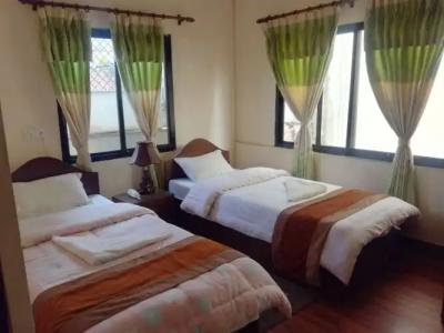 Kathmandu Peace - 17