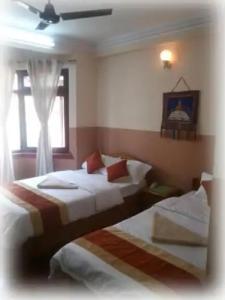 Kathmandu Peace - 33