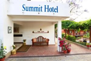 Summit Hotel