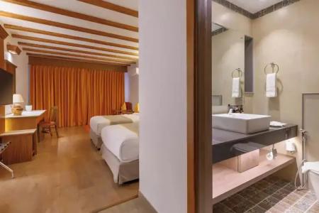 Club Himalaya, By Aces - 107