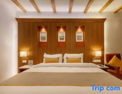 Club Himalaya, By Aces - 83