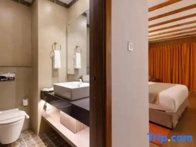 Club Himalaya, By Aces - 90