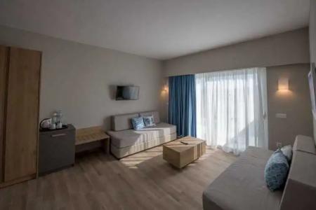 Elounda Breeze Resort - 4