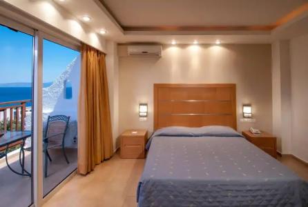 Elounda Breeze Resort - 3