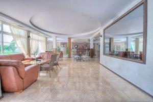 Alekta Hotel - Free Parking, Варна