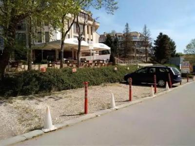 Classic - Free Parking - 10