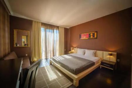 Classic - Free Parking - 28