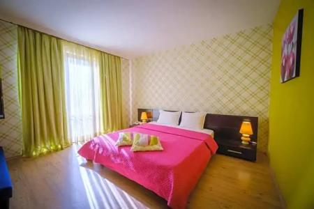 Classic - Free Parking - 19