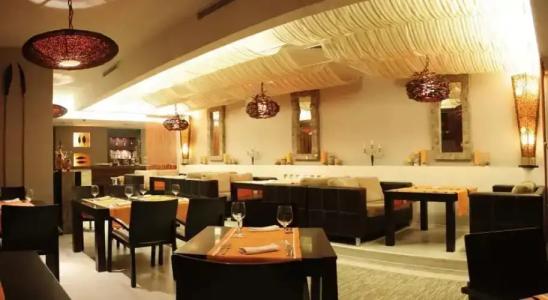 Classic - Free Parking - 12