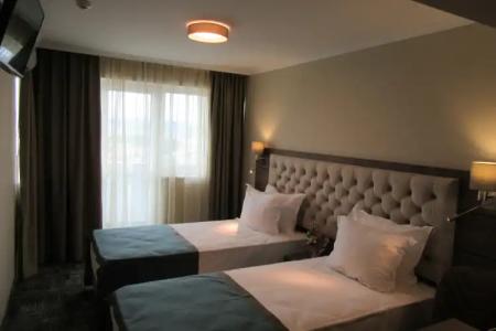 & Casino Cherno More - 2