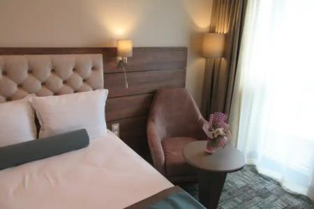 & Casino Cherno More - 5