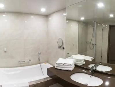 & Casino Cherno More - 7