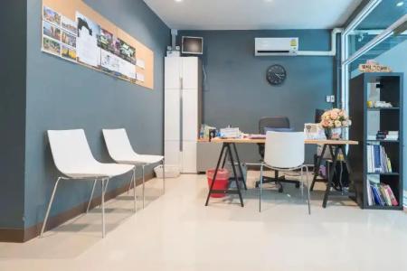 The Little Pig Sukhumvit - 12