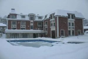 Отель «Троян Шато Монтан», Троян