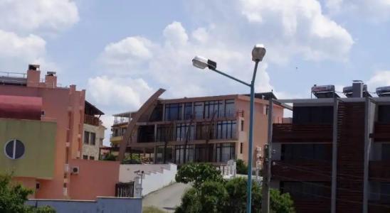 Лъки Бийч - 0