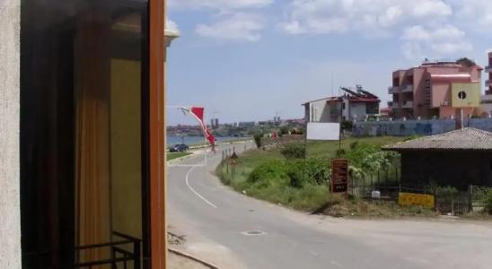 Лъки Бийч - 15