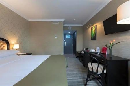 Ramada by Wyndham Sofia City Center - 30