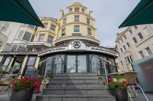 Amsterdam Brighton - 13