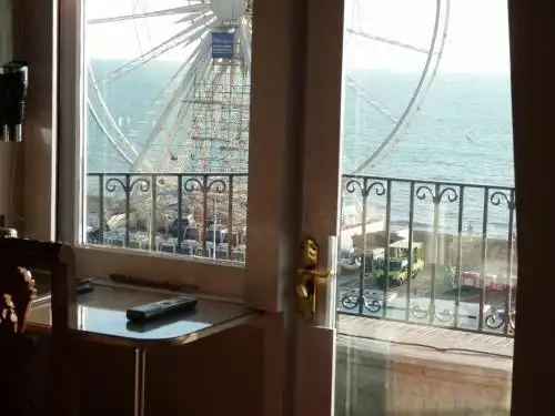 Amsterdam Brighton - 44