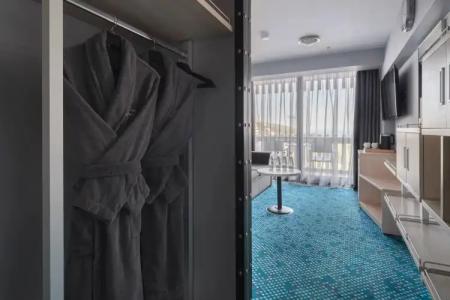 Ялта-Интурист - 175