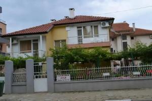 Guest House «Tangra», Равда