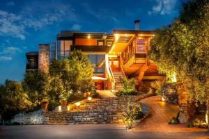 Kallisti Hotel, Потос