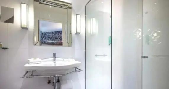 Philéas Lazare & Spa - 61