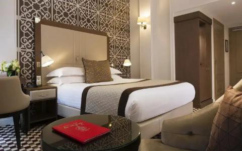 Philéas Lazare & Spa - 43