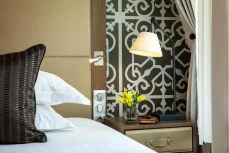 Philéas Lazare & Spa - 63