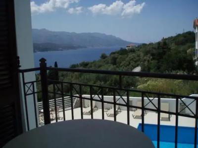 Scorpios & Suites - 33