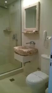 Scorpios & Suites - 42