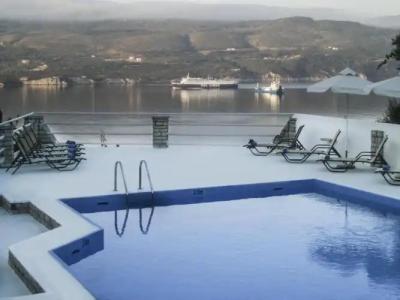 Scorpios & Suites - 12