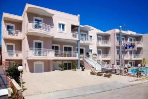 Anna Maria Hotel, Платаньяс