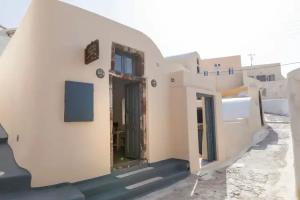 Апартаменты «Lotza Studios», Ия