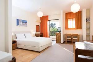 Lido Hotel, Ксилокастро