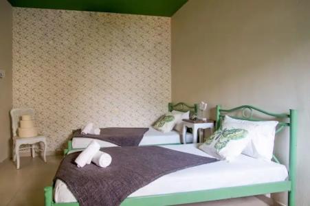 Golden Sun Boutique - 88