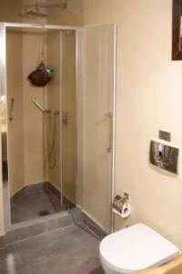 To Stefani tis Makrinas - 123