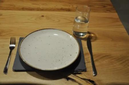 To Stefani tis Makrinas - 130