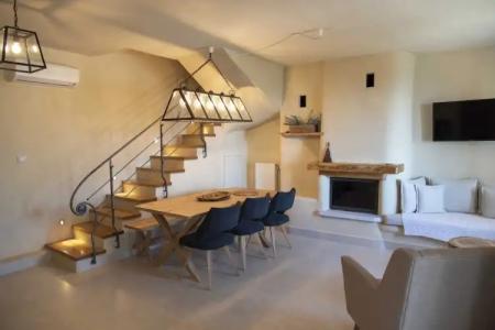 To Stefani tis Makrinas - 112