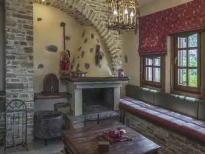 To Stefani tis Makrinas - 8