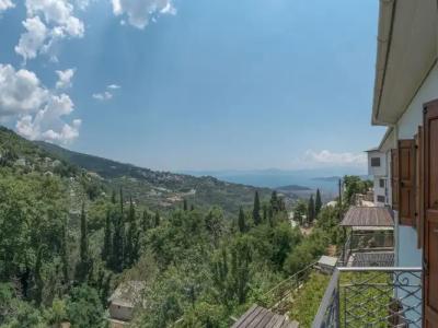 To Stefani tis Makrinas - 43