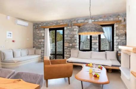 To Stefani tis Makrinas - 31