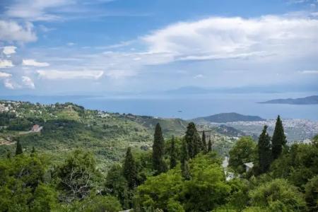 To Stefani tis Makrinas - 55