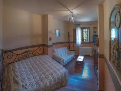 To Stefani tis Makrinas - 165