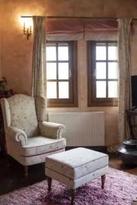 To Stefani tis Makrinas - 73