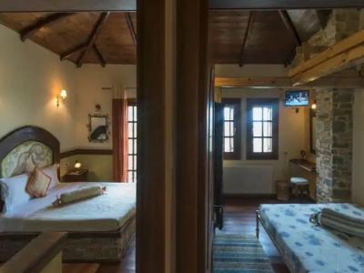 To Stefani tis Makrinas - 35