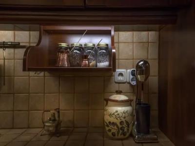 To Stefani tis Makrinas - 169