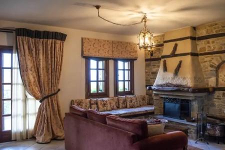 To Stefani tis Makrinas - 50