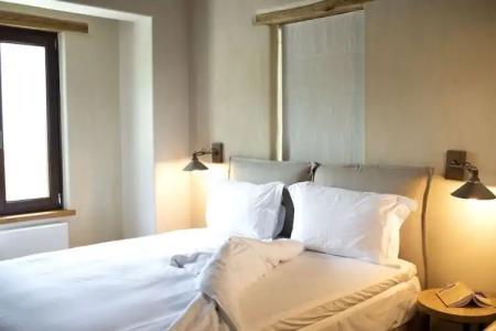 To Stefani tis Makrinas - 109